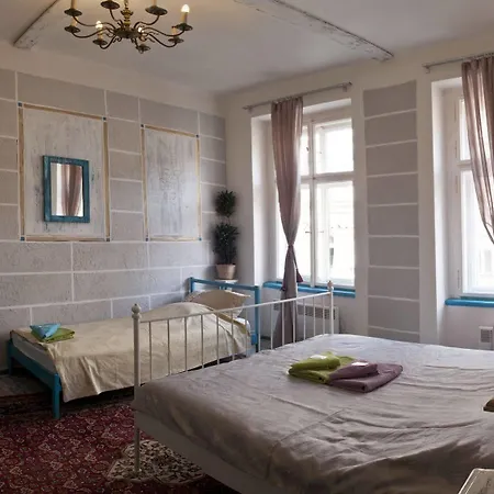 Hotel Old Time 3*
