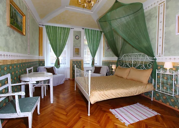 Hotel Old Time